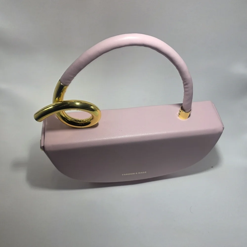 Fashion and Bag Pink Women's Elegant Desighner Crossbody Bag Shoulder Bag New